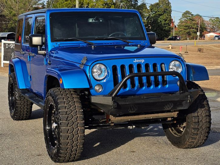 2015-jeep-wrangler-unlimited-sahara-for-sale-nc-01