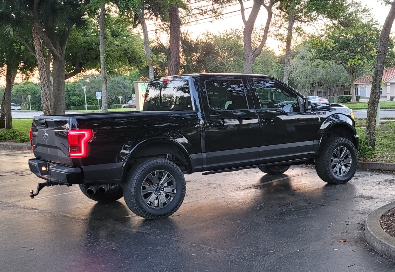 2017 F150 Supercharged 6 in Lift-03