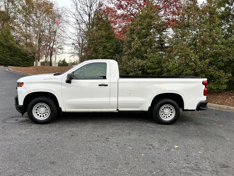 2020-chevy-silverado-work-truck-02