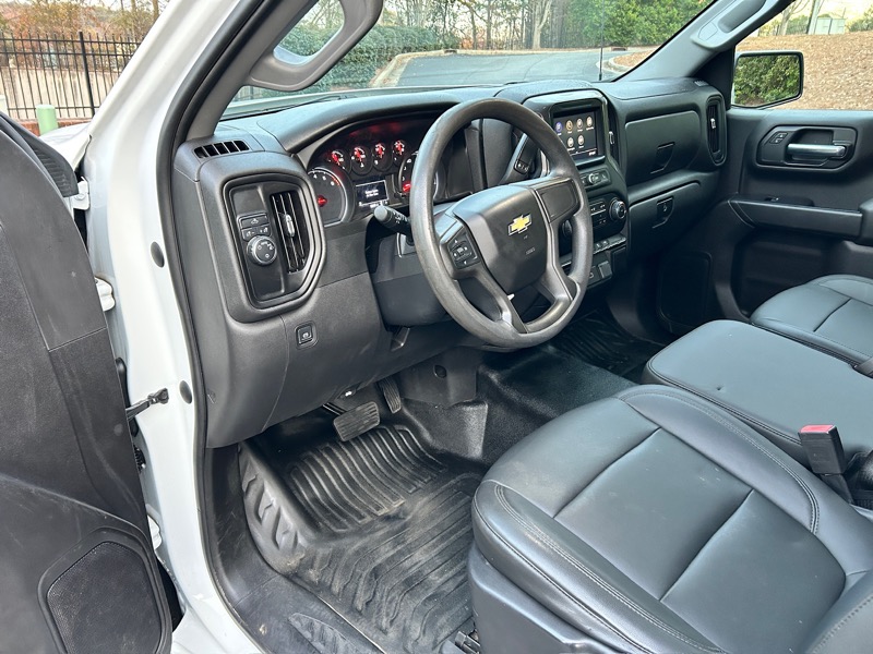 2020-chevy-silverado-work-truck-07