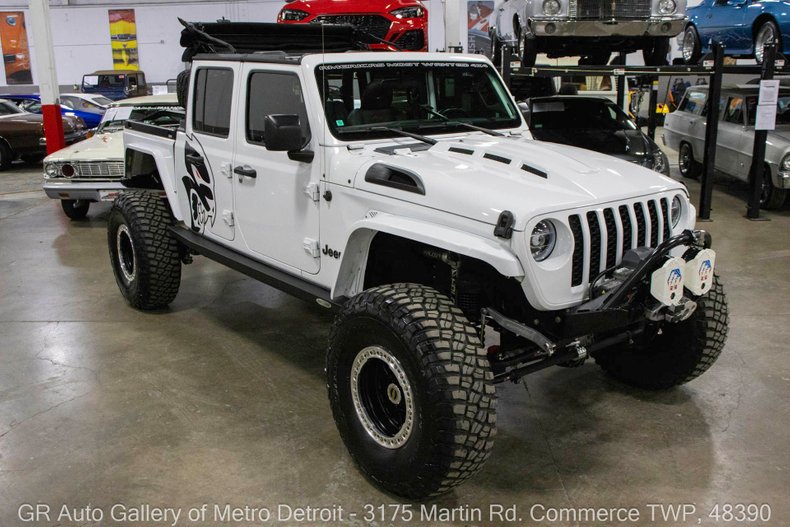 2020-jeep-gladiator-hellcat