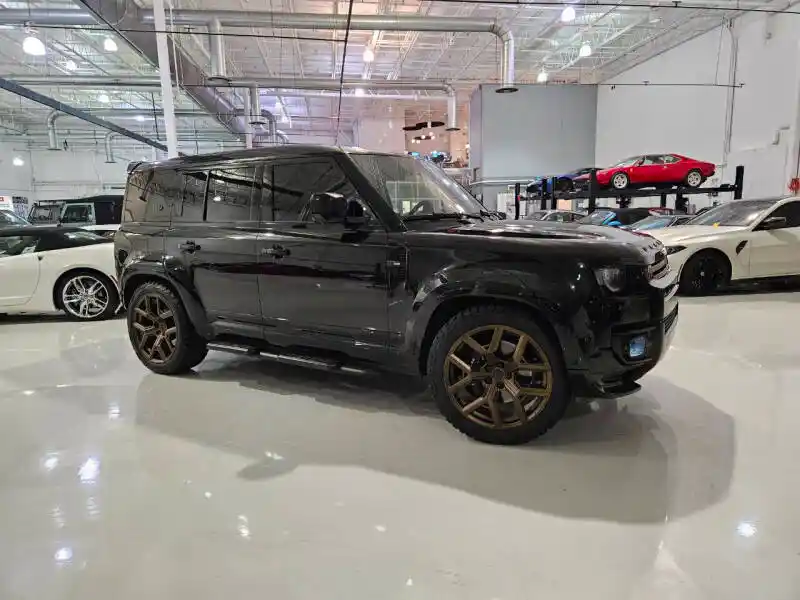 2023-land-rover-defender-110-v8-awd-4dr-suv-for-sale-14