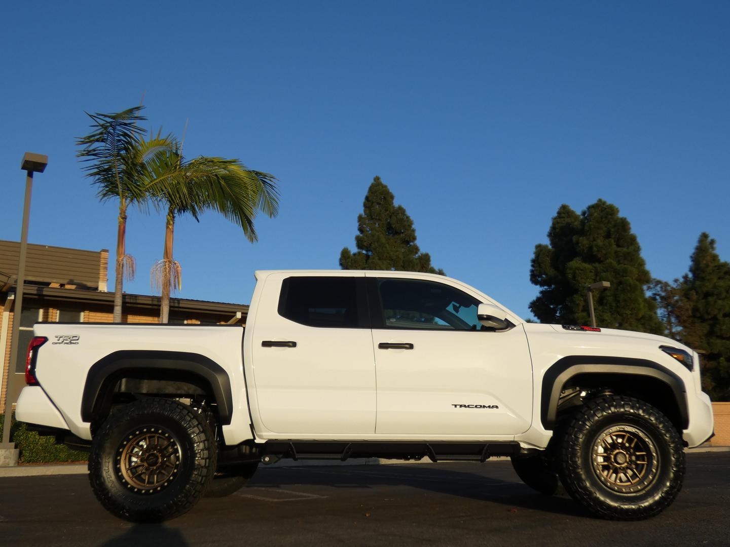 2024-TOYOTA-TACOMA-DOUBLE-CAB-TRD-OFF-ROAD-PICKUP-for-sale-04