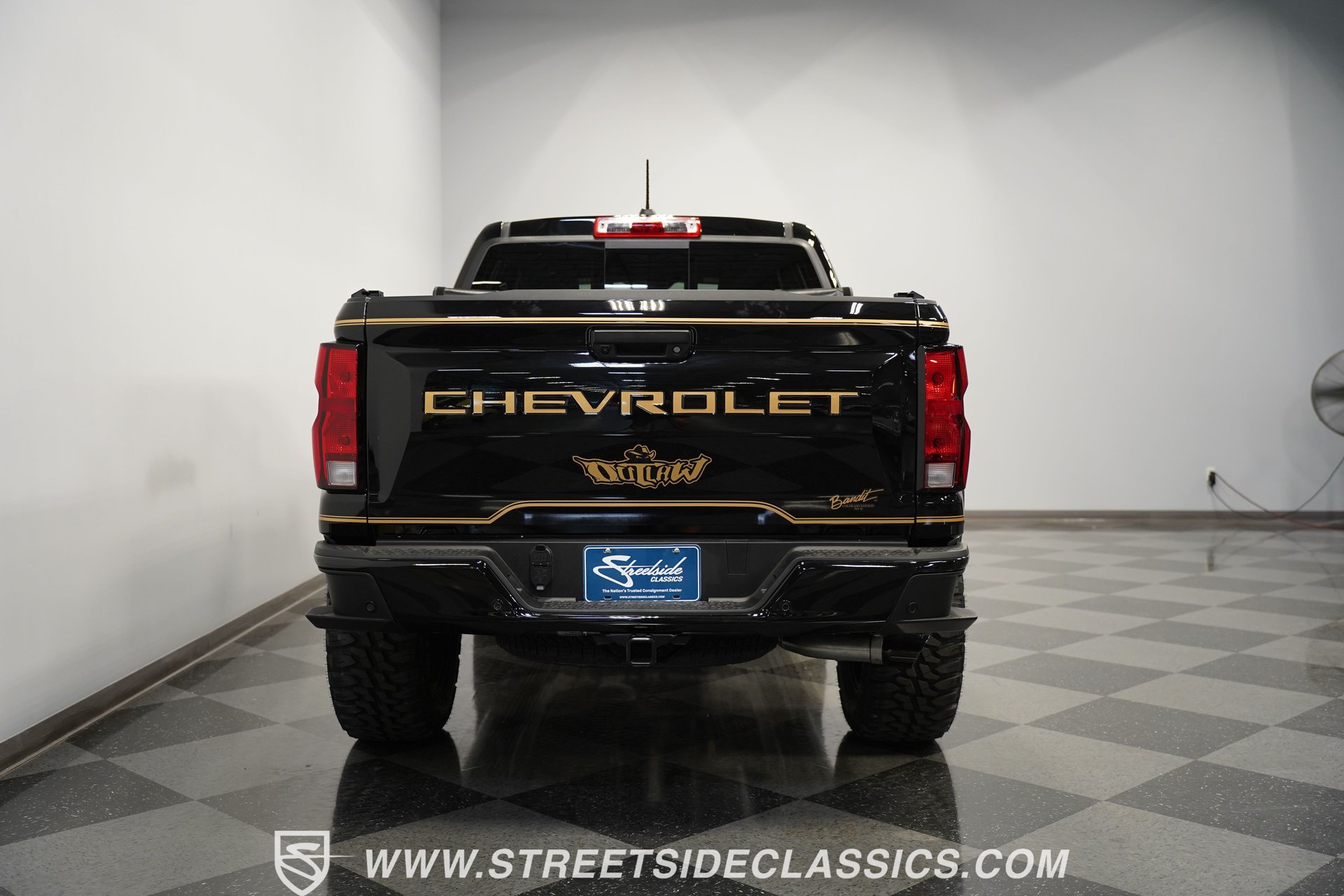 2024-chevrolet-colorado-trail-boss-bandit-edition-for-sale-08