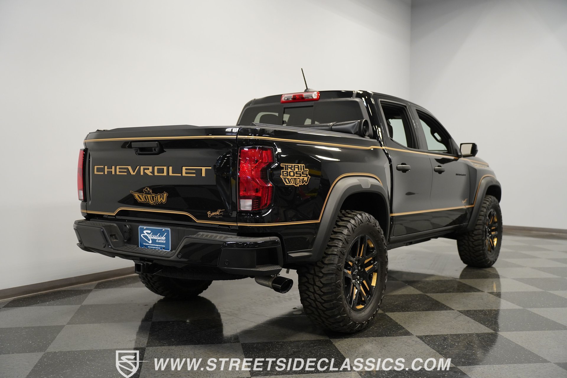 2024-chevrolet-colorado-trail-boss-bandit-edition-for-sale-09