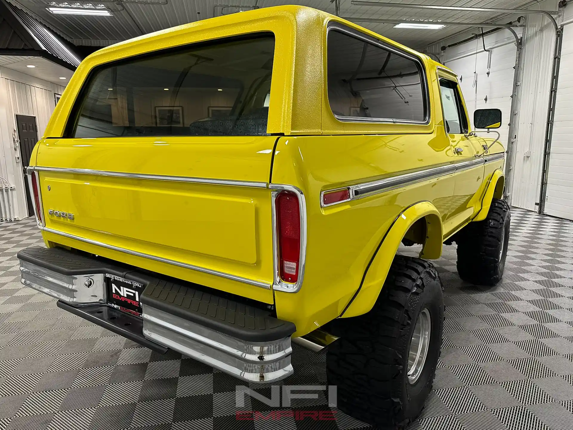 Used-1979-Ford-Bronco-2D-Utility-4WD-XLT-Ranger-1734130319-for-sale-05