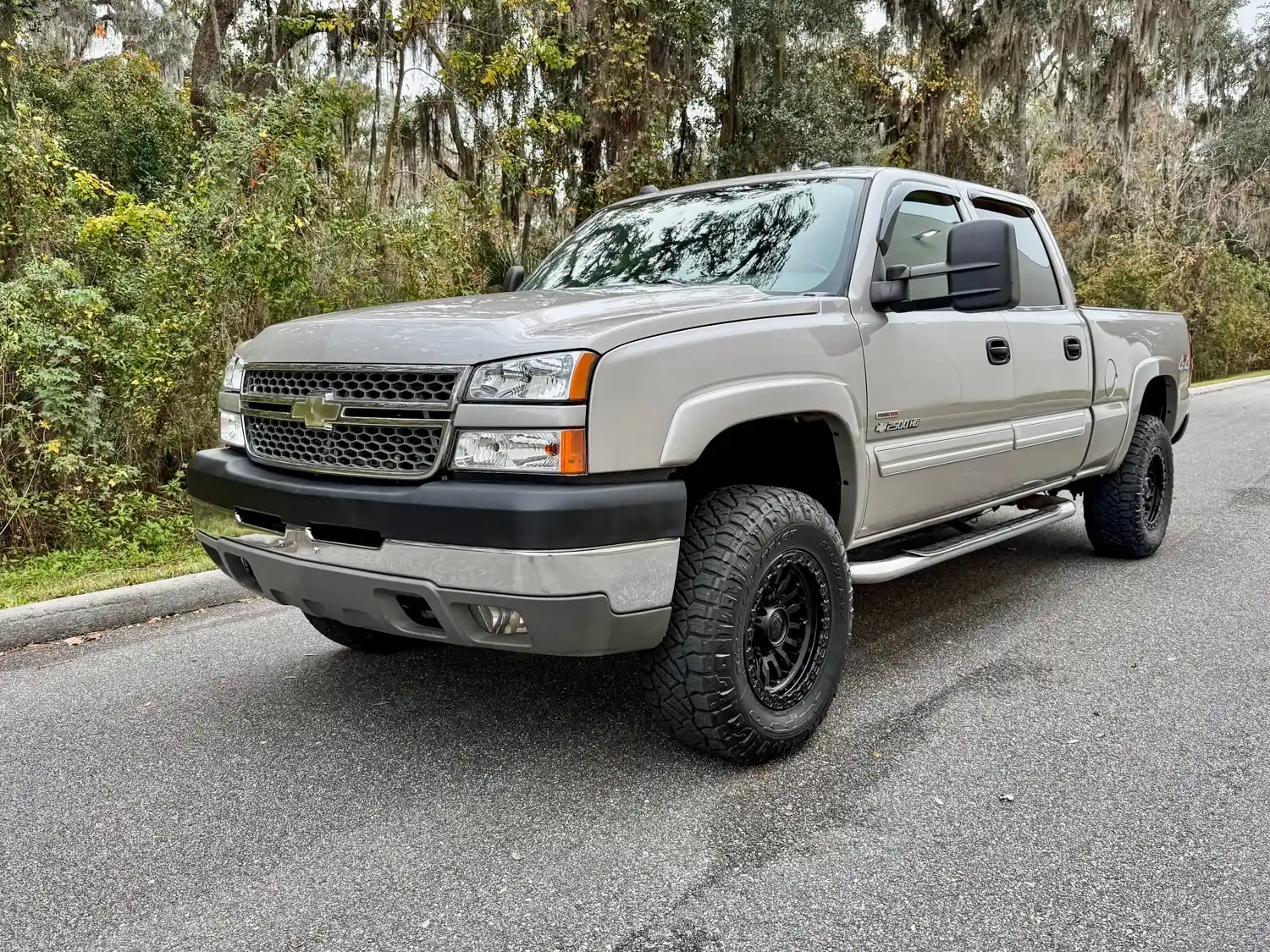 Used-2005-Chevrolet-Silverado-2500HD-LOW-MILE-LLY-DMAX-LEATHER-LT-LT-1734376013-for-sale-05