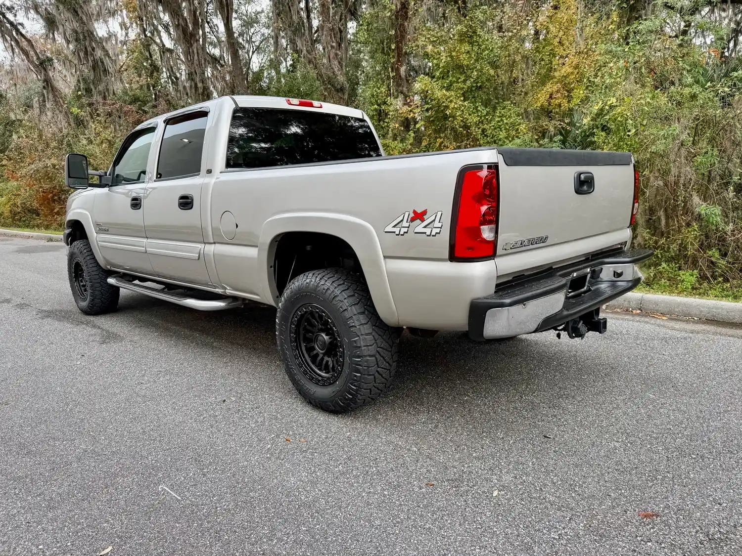 Used-2005-Chevrolet-Silverado-2500HD-LOW-MILE-LLY-DMAX-LEATHER-LT-LT-1734376013-for-sale-09