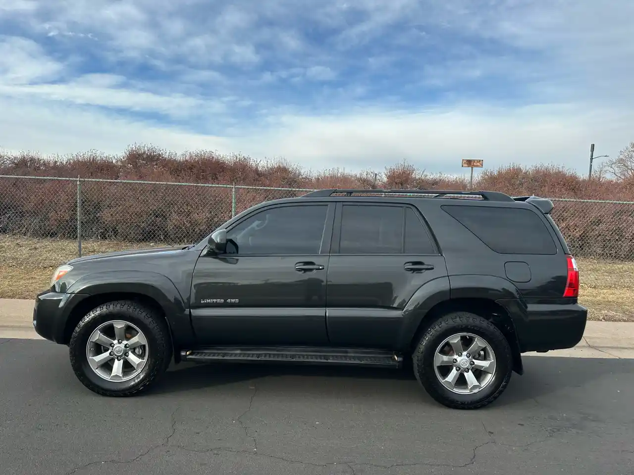 Used-2007-Toyota-4Runner-Limited-4WD-V8-for-sale-in-Denver--CO-80220-for-sale-02