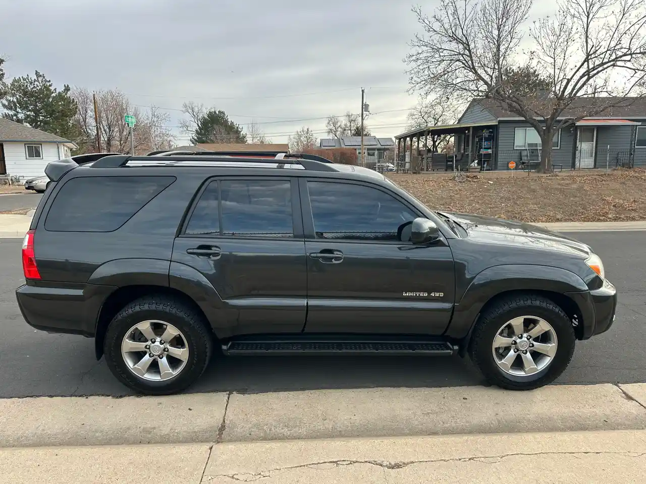 Used-2007-Toyota-4Runner-Limited-4WD-V8-for-sale-in-Denver--CO-80220-for-sale-06