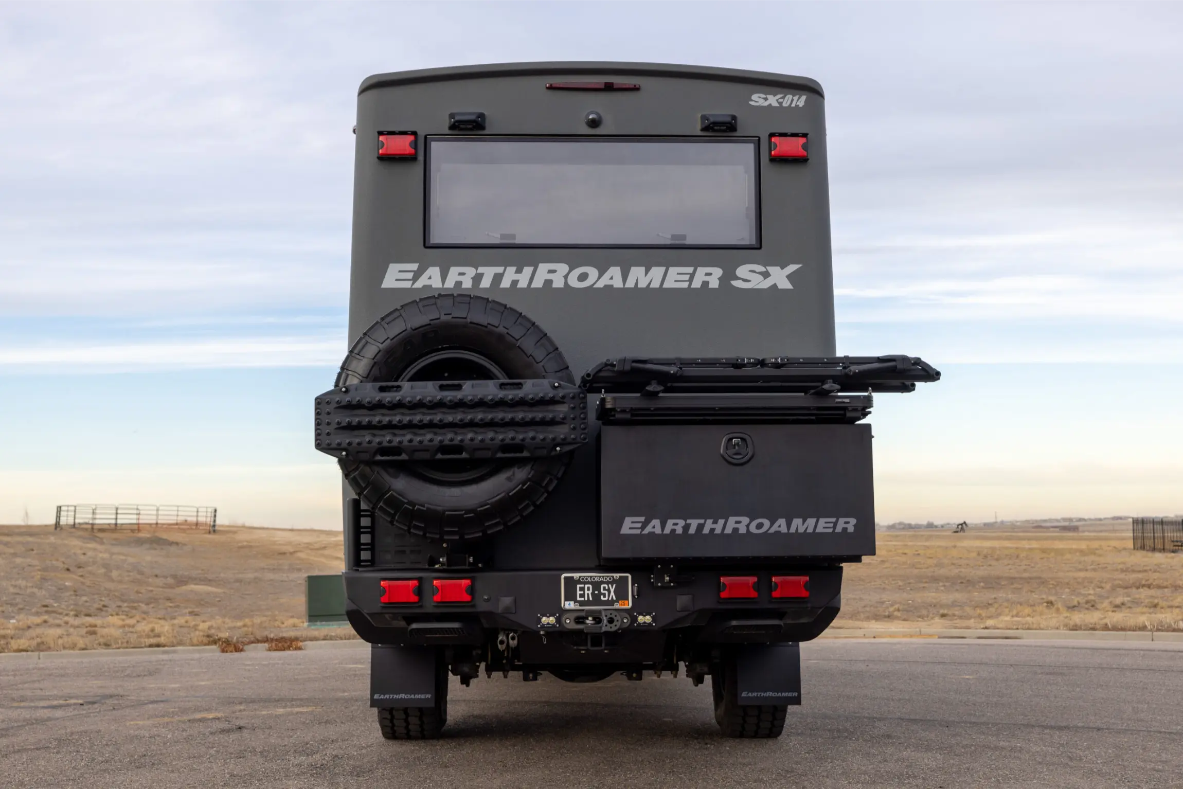 earthroamer-pre-roamed-sx-014-for-sale-dacono-co-04