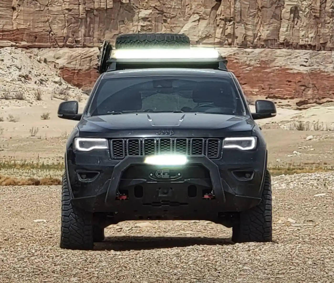 jeep-grand-cherokee-trailhawk-02