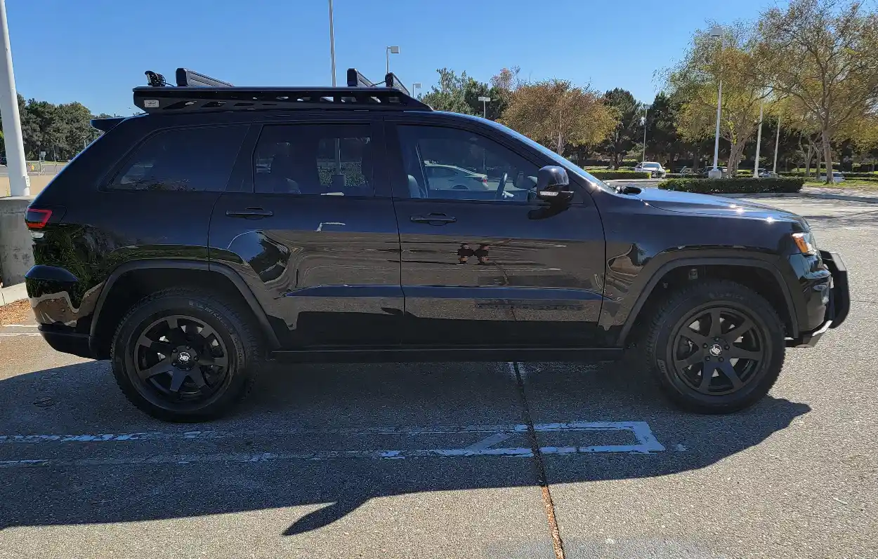 jeep-grand-cherokee-trailhawk-04