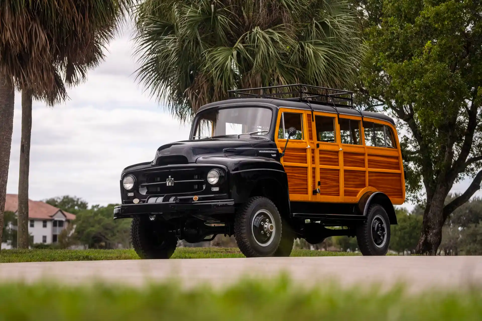 mecum-kissimmee-1954-international Harvester R140 Woody Wagon-for-sale-21