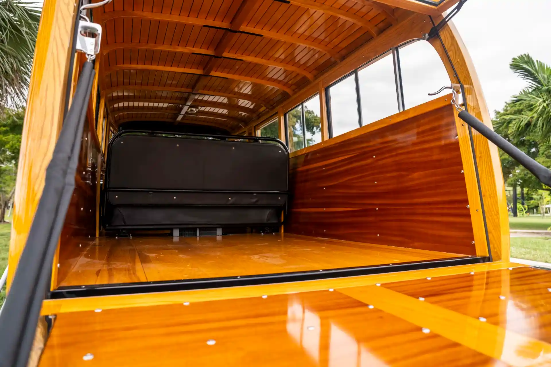 mecum-kissimmee-1954-international Harvester R140 Woody Wagon-for-sale-28