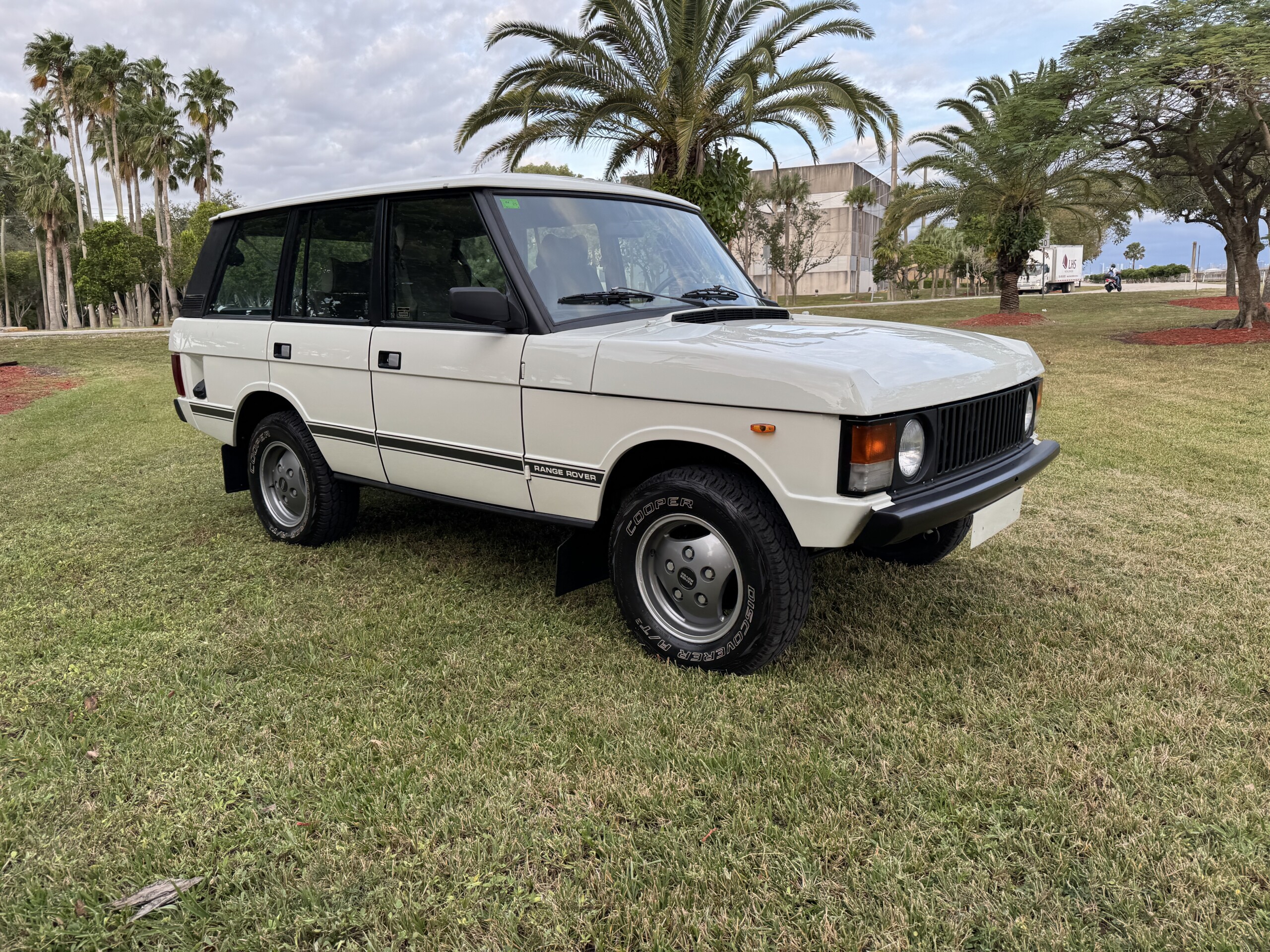 miami-land-rover-range-rover-classic-for-sale-02