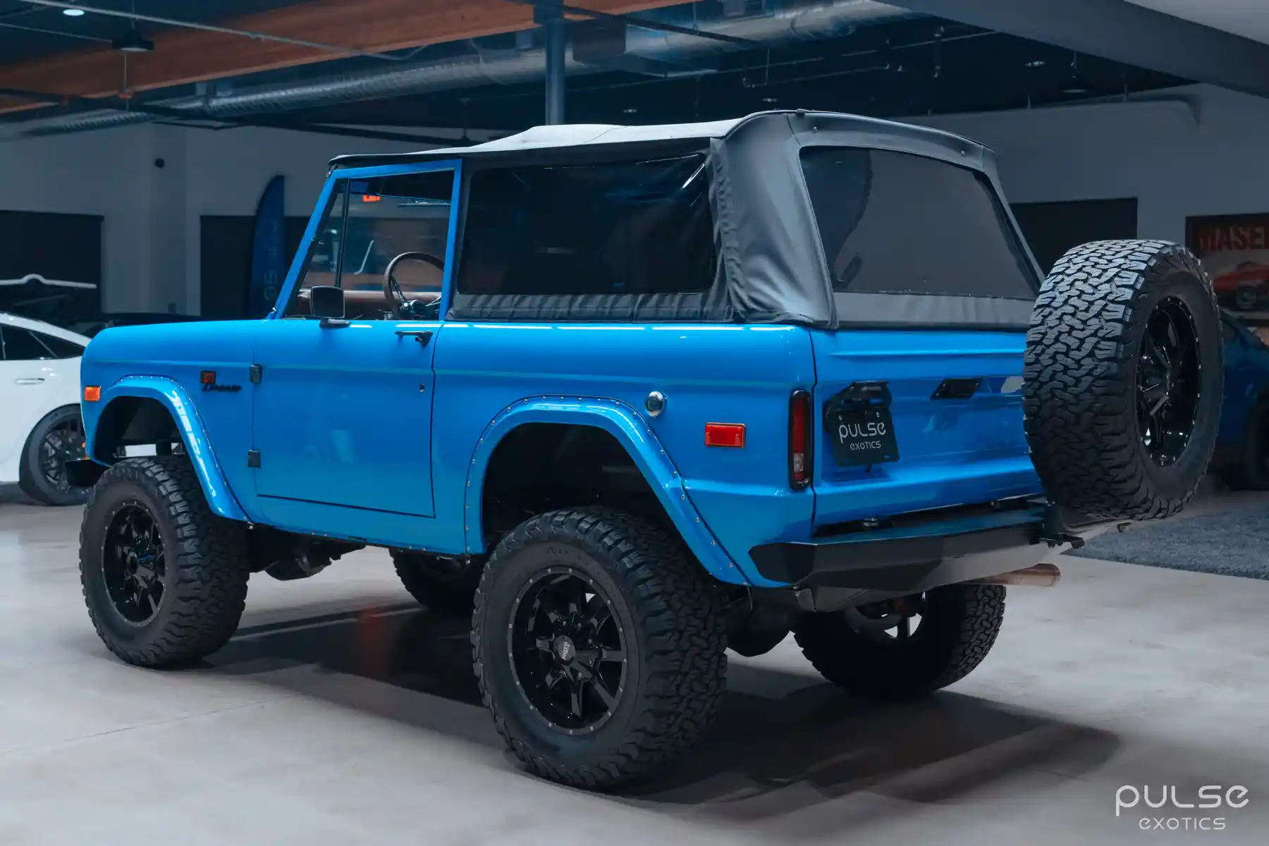 modified-1966-ford-bronco-for-sale-06