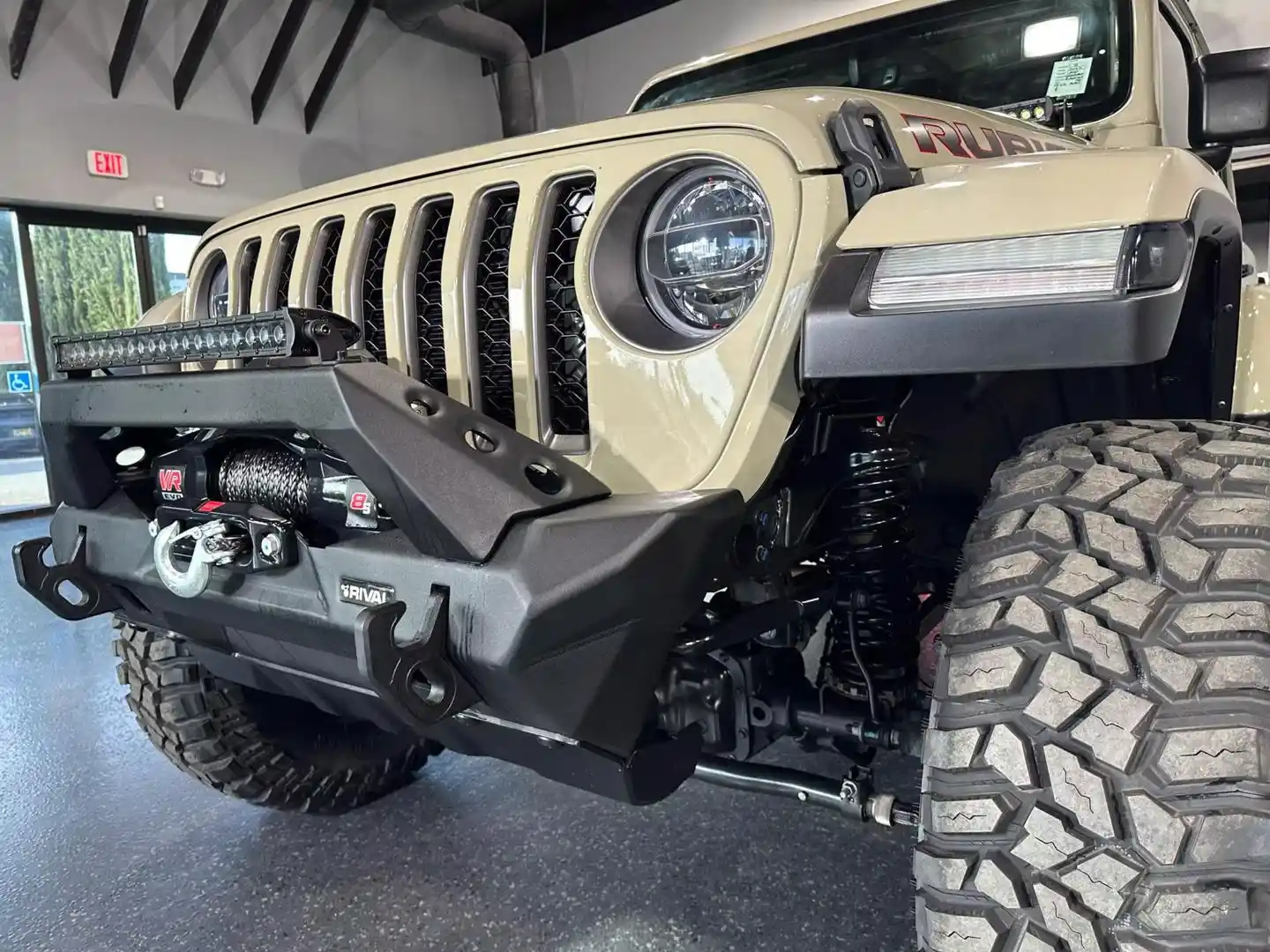 modified-2021-jeep-glaidator-rubicon-for-sale-04