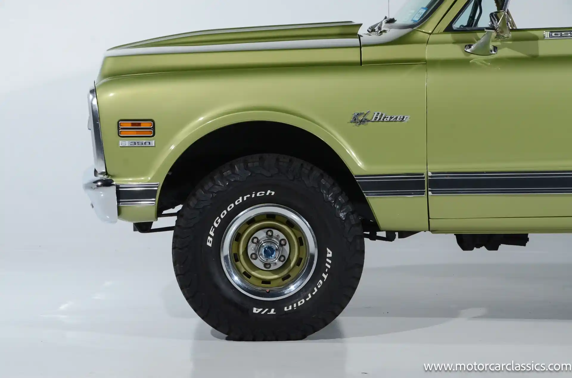 restored-1972-chevrolet-k5-blazer-for-sale-19