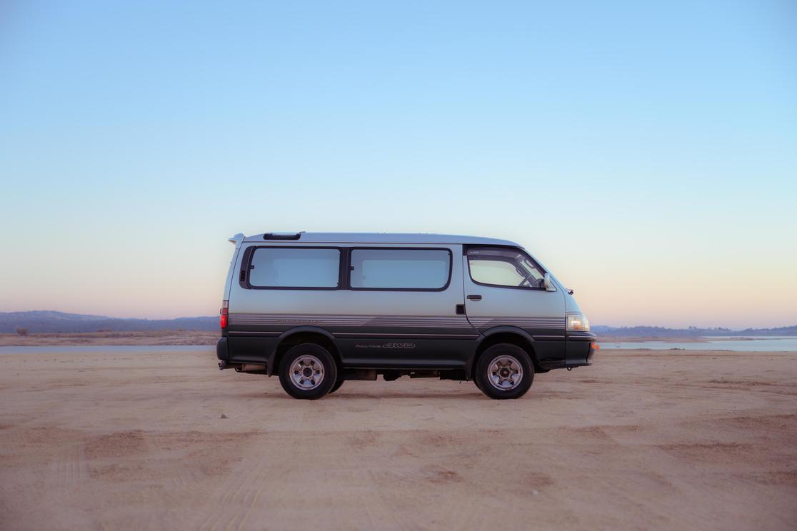 toyota-hiace-for-sale-sacramento-ca-03