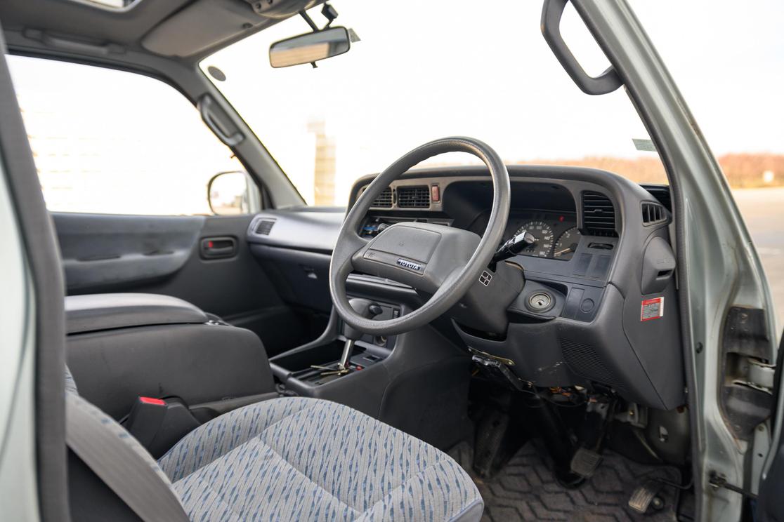 toyota-hiace-for-sale-sacramento-ca-09