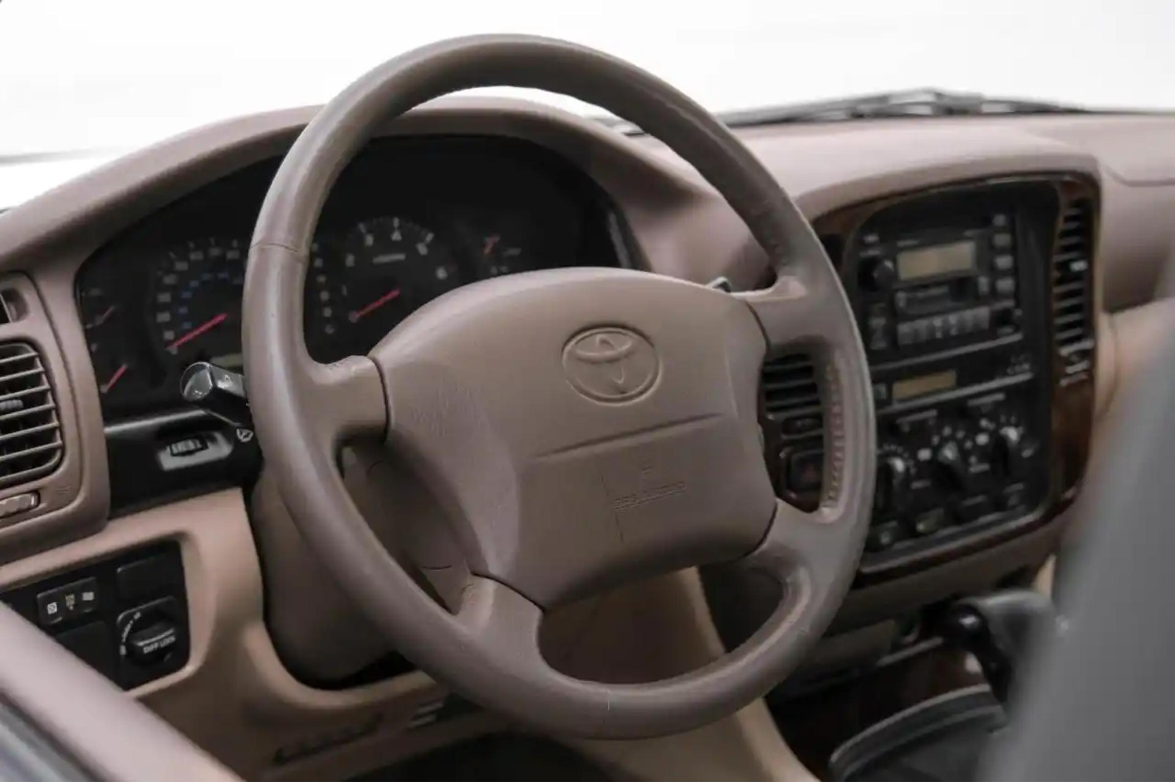 used-1998-toyota-land-cruiser-16