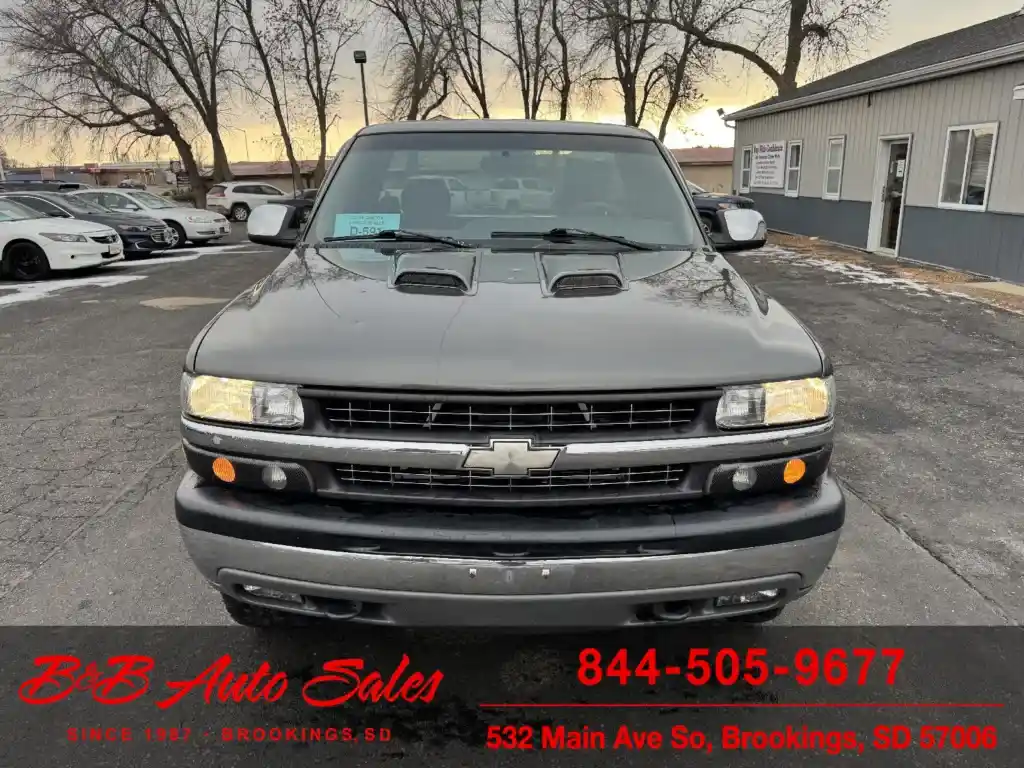 used-1999-chevrolet-silverado-1500-ls-1gcek14t6xz117033-in-brookings-sd-for-sale-02