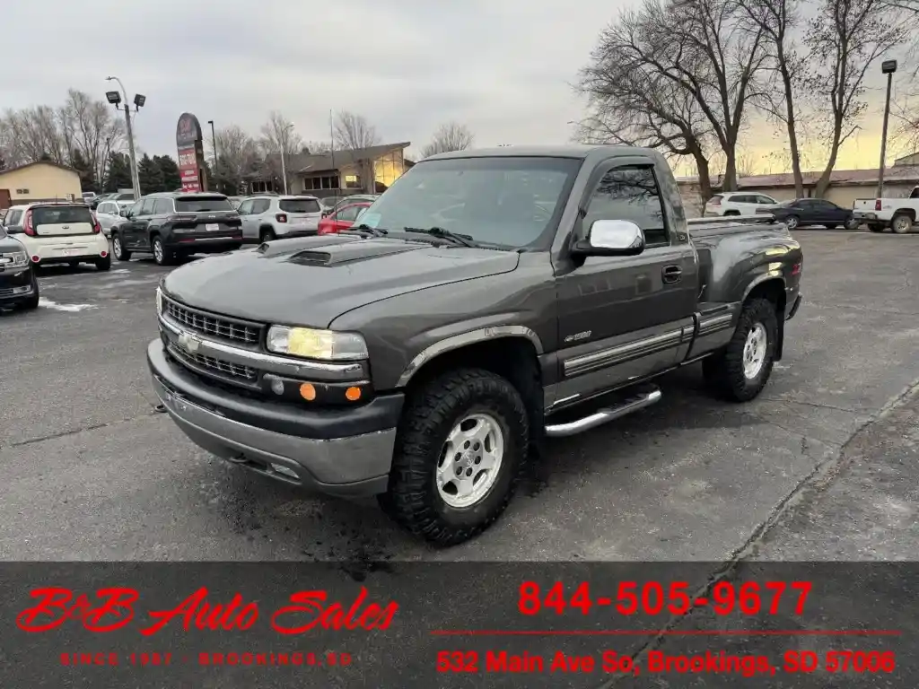 used-1999-chevrolet-silverado-1500-ls-1gcek14t6xz117033-in-brookings-sd-for-sale-03