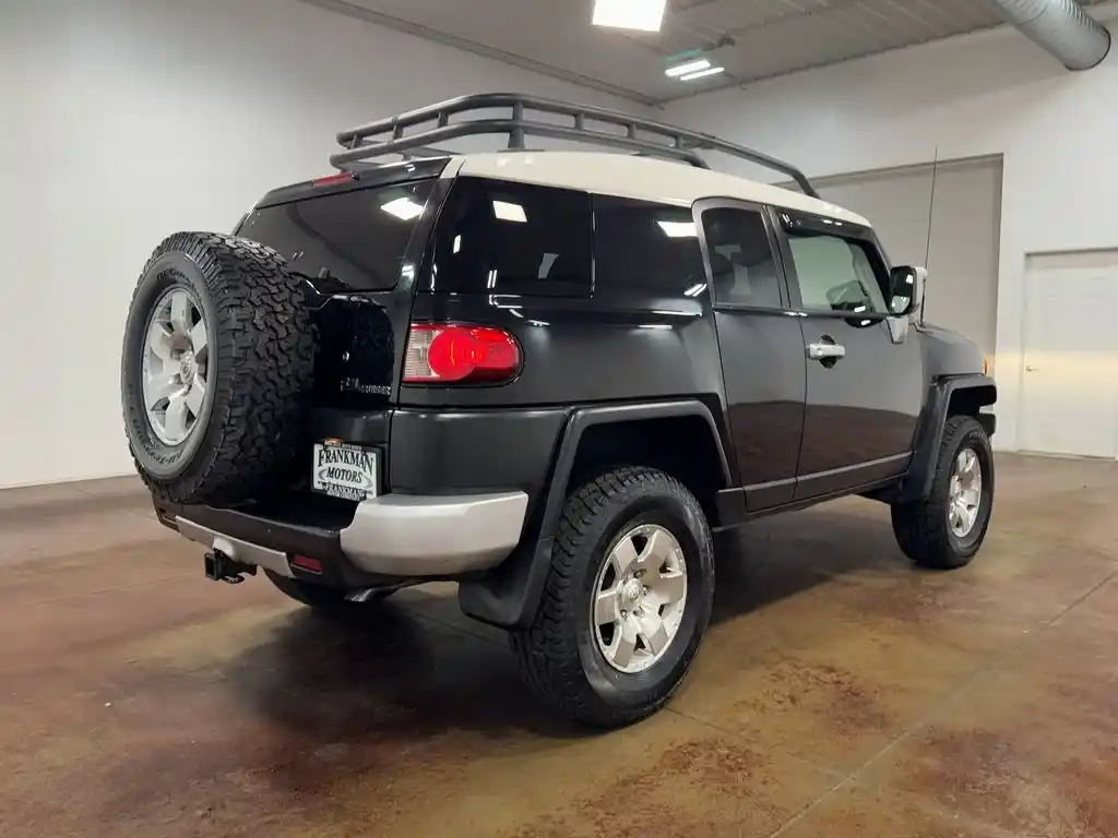 used-2007-toyota-fj-cruiser-base-4wd-4d-sport-utility-jtebu11f370015376for-sale-18