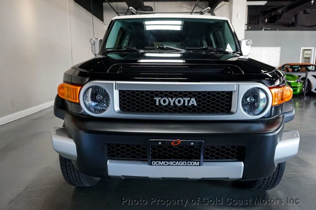 used-2012-toyota-fj_cruiser-6speedmanualonly24kmiles-for-sale-14