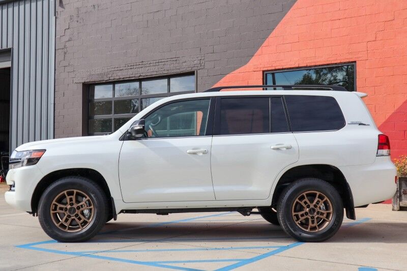 used-2021-toyota-land-cruiser-heritage-edition-birmingham-al-for-sale-08