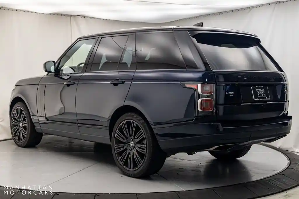 used-2022-land-rover-range-rover-westminster-for-sale-03