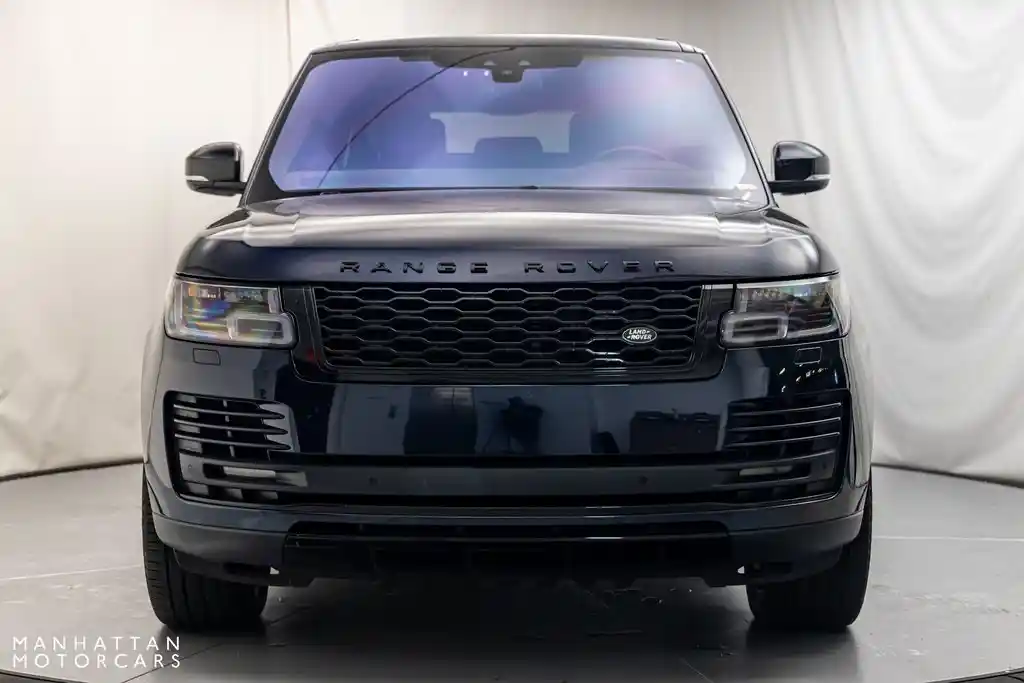 used-2022-land-rover-range-rover-westminster-for-sale-08