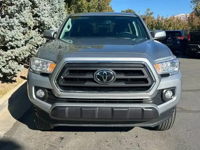 used-2023-toyota-tacoma-trd-off-road-for-sale-02