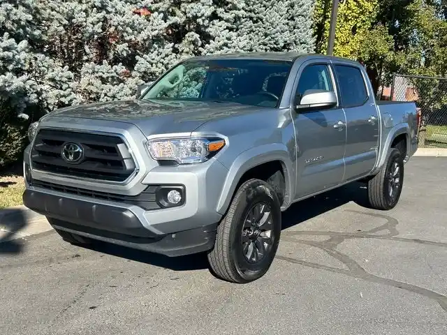 used-2023-toyota-tacoma-trd-off-road-for-sale-03