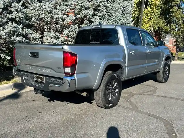 used-2023-toyota-tacoma-trd-off-road-for-sale-08