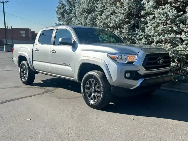 used-2023-toyota-tacoma-trd-off-road-for-sale-12