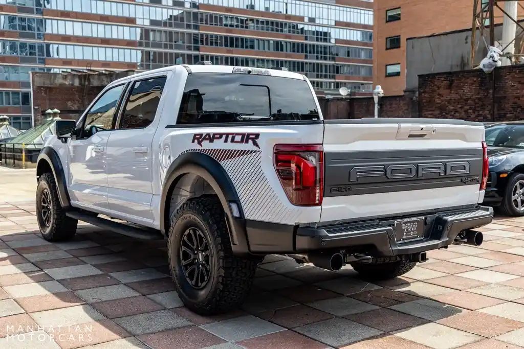 used-2024-ford-f-150-raptor-for-sale-03