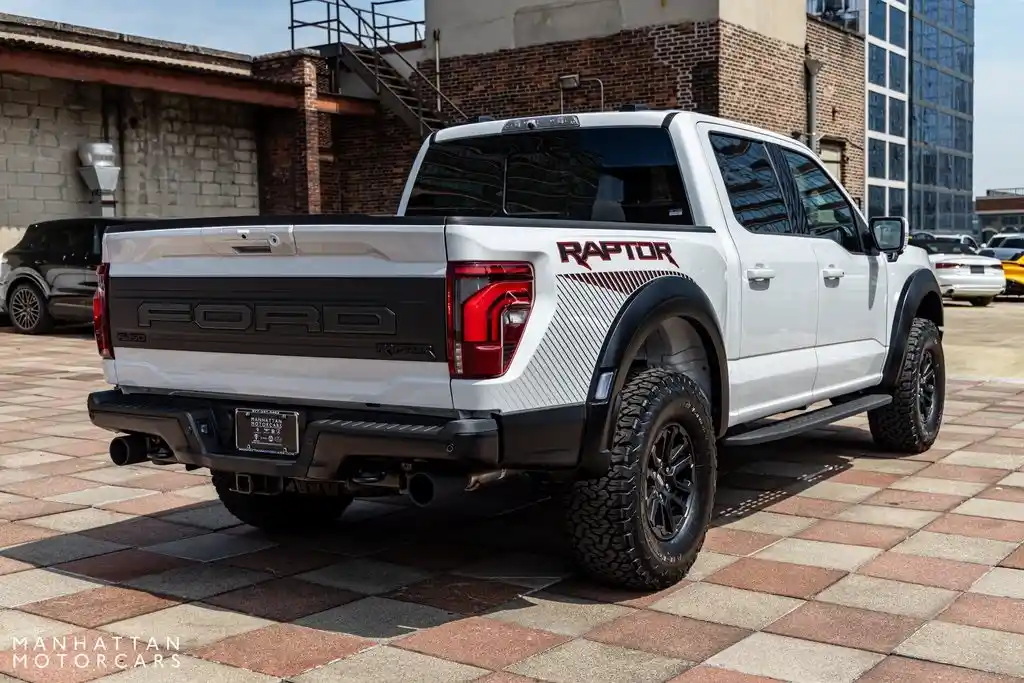 used-2024-ford-f-150-raptor-for-sale-05