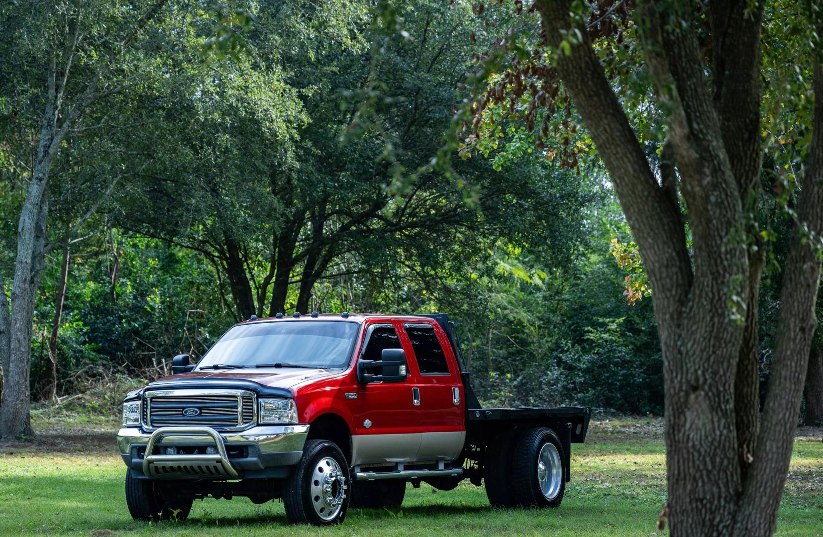 used-ford-f350-flatbed-01