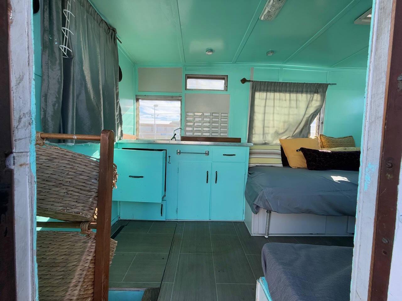 1962-ford-econoline-camper-for-sale-monterey-ca-14