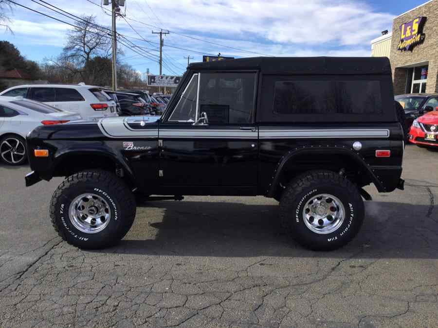 1974-Ford-Bronco-Plantsville-CT-for-sale-08