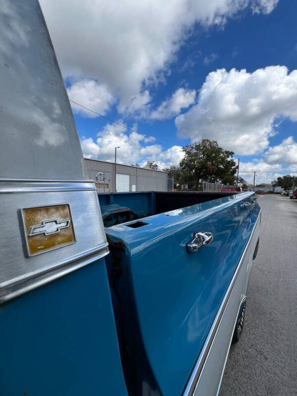 1975-chevrolet-c-k-10-series-silverado-rwd (22)