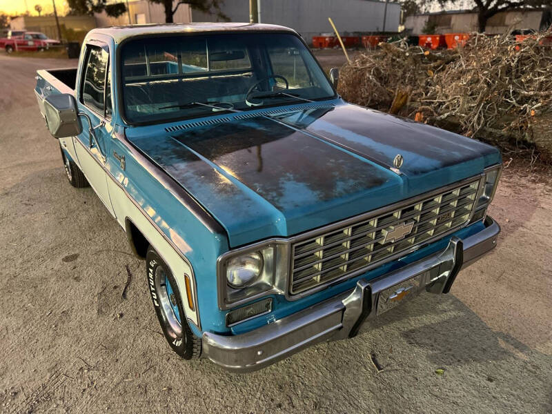 1975-chevrolet-c-k-10-series-silverado-rwd (8)