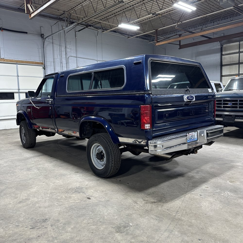 1984-ford-f-250-xlt-02