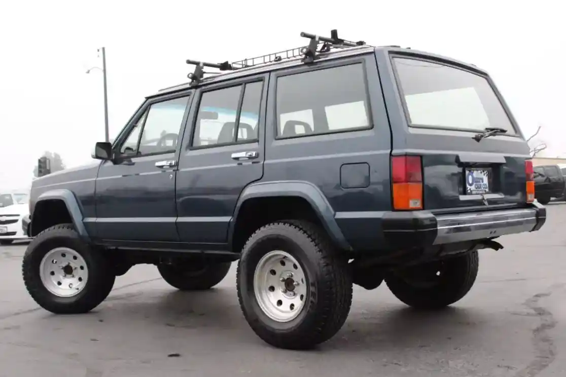 1988-jeep-cherokee-for-sale-garden-city-id-02