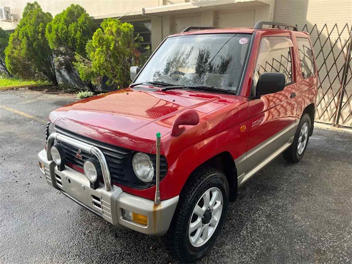 1995-Mitsubishi-Pajero-Mini-for-sale-03