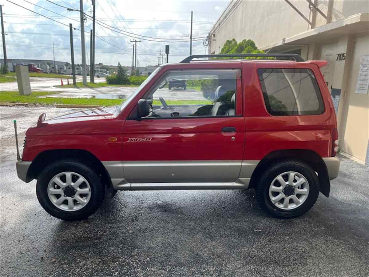 1995-Mitsubishi-Pajero-Mini-for-sale-04