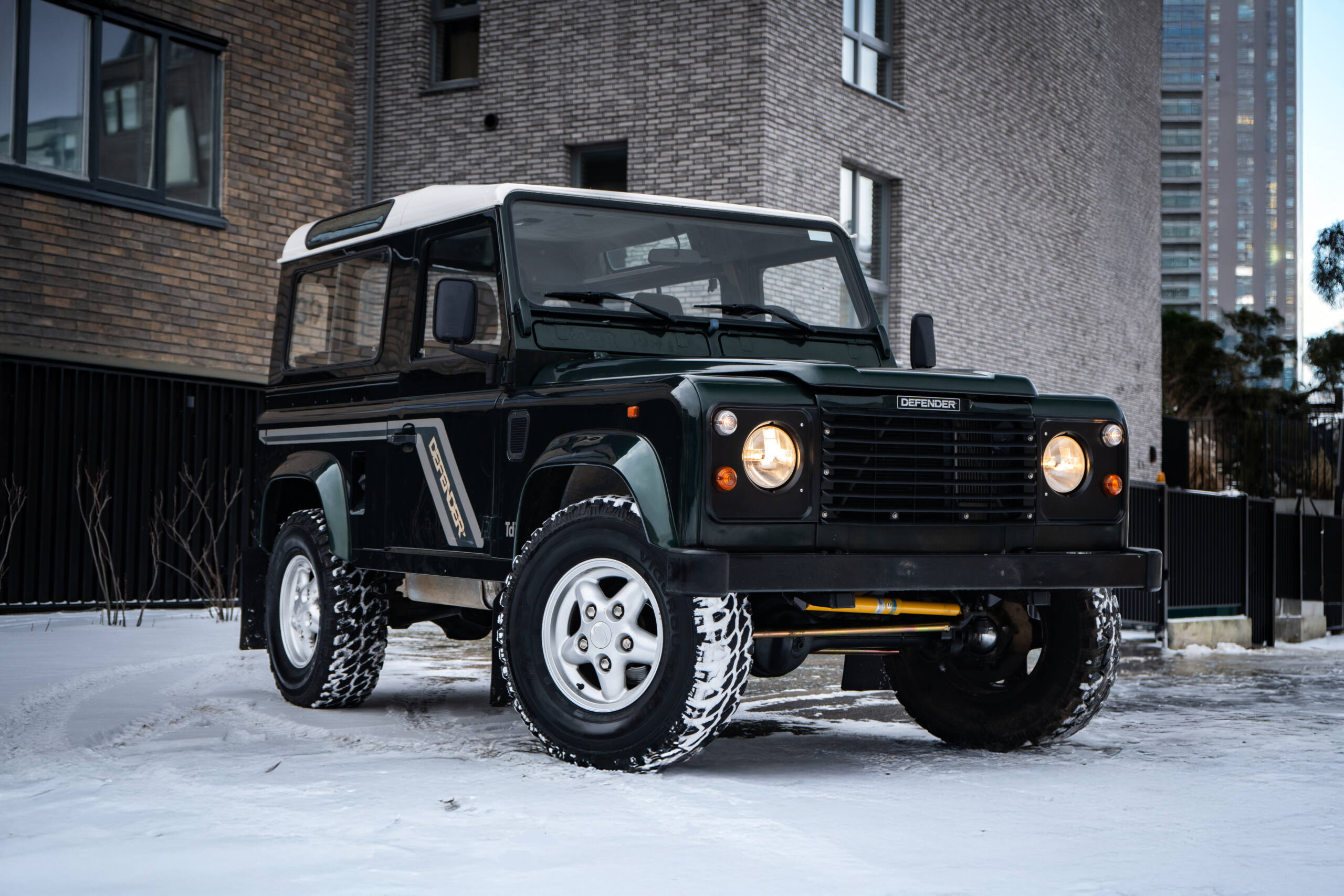 1995-land-rover-defender-90-for-sale-03