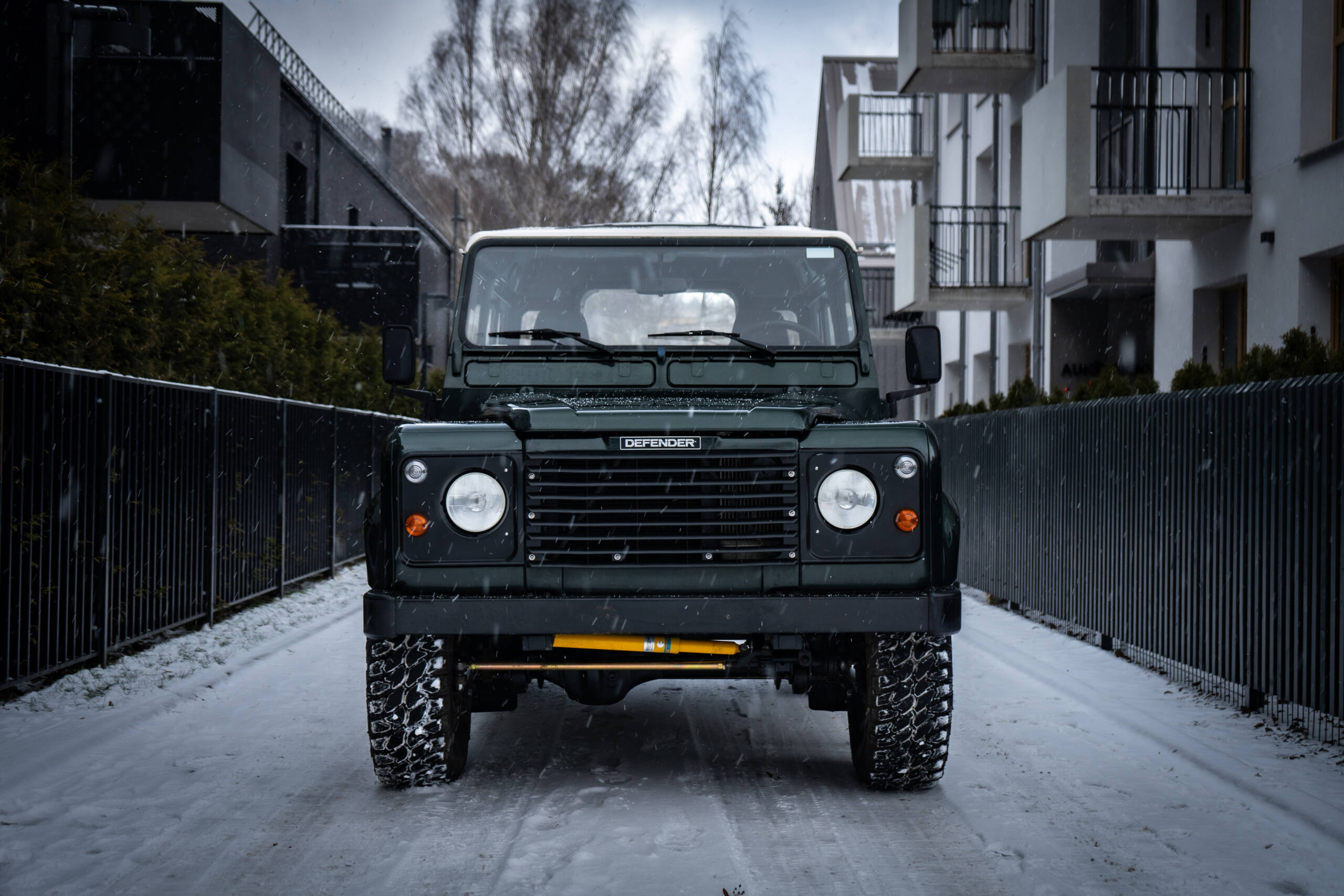 1995-land-rover-defender-90-for-sale-04